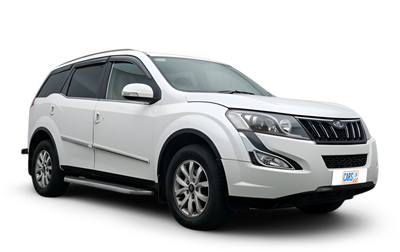 Mahindra XUV500-img